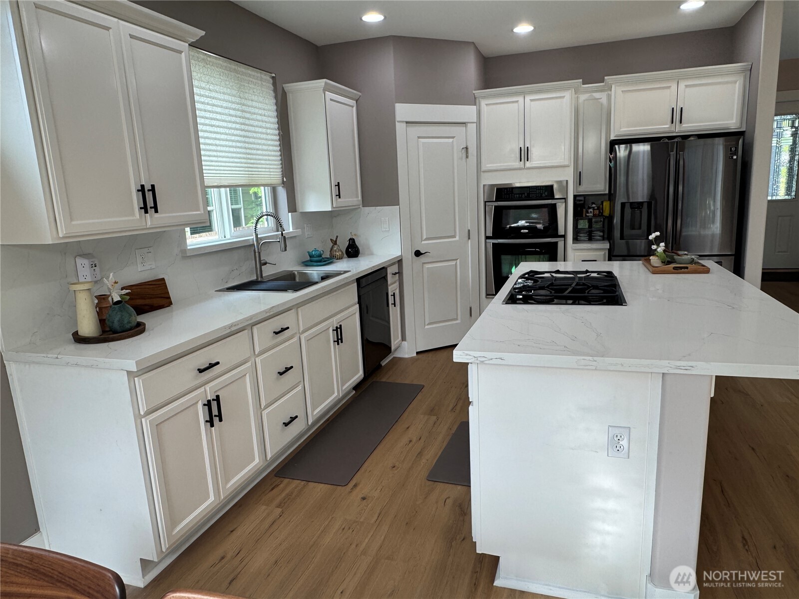 20507 9th Avenue W Lynnwood WA 98036