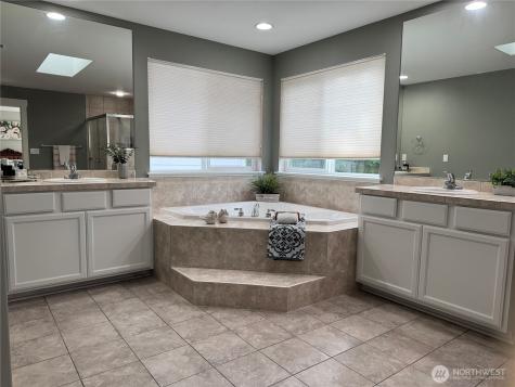 20507 9th Avenue W Lynnwood WA 98036