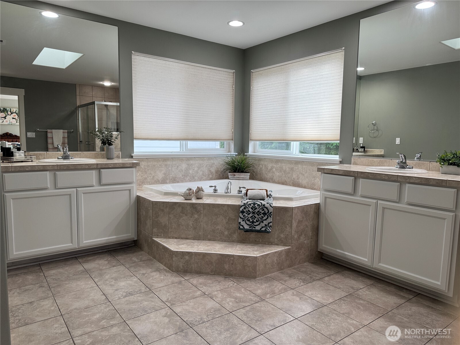 20507 9th Avenue W Lynnwood WA 98036