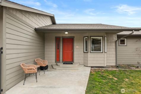 712 Vista View Place East Wenatchee WA 98802