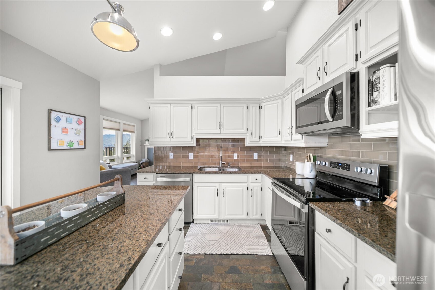 712 Vista View Place East Wenatchee WA 98802