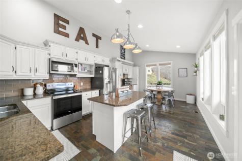 712 Vista View Place East Wenatchee WA 98802
