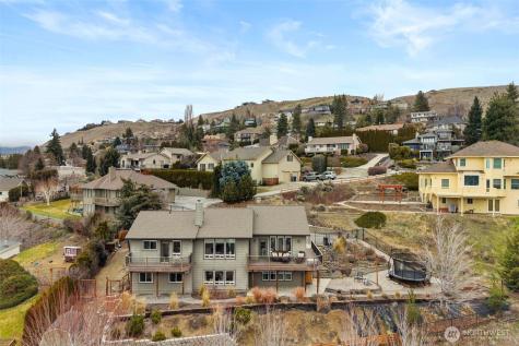 712 Vista View Place East Wenatchee WA 98802