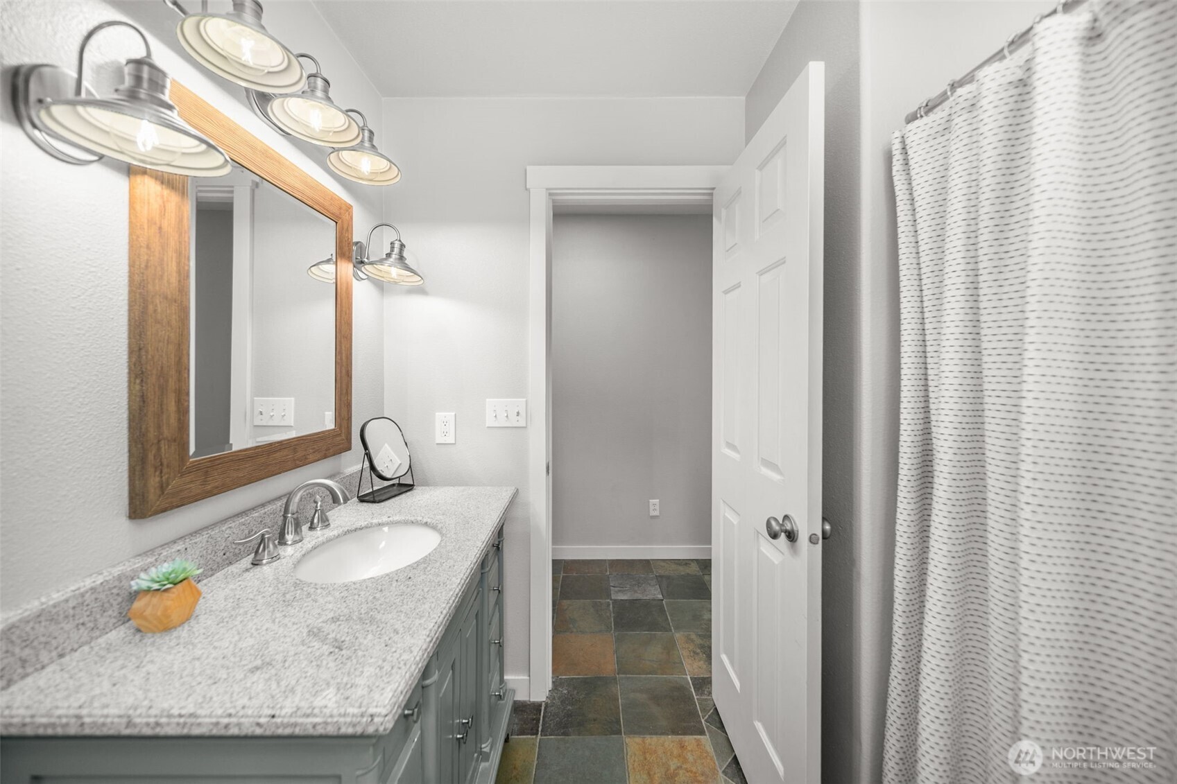 712 Vista View Place East Wenatchee WA 98802