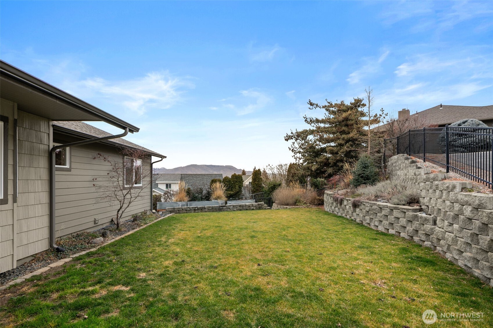 712 Vista View Place East Wenatchee WA 98802