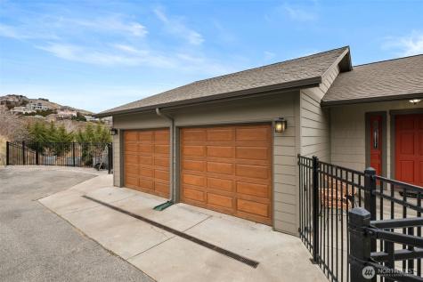 712 Vista View Place East Wenatchee WA 98802