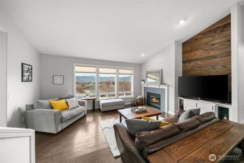 712 Vista View Place East Wenatchee WA 98802