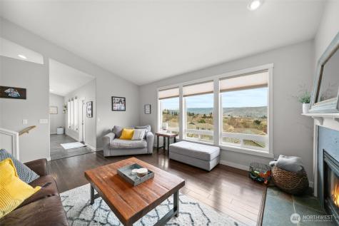 712 Vista View Place East Wenatchee WA 98802