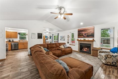 17903 Overlake Court SE Yelm WA 98597