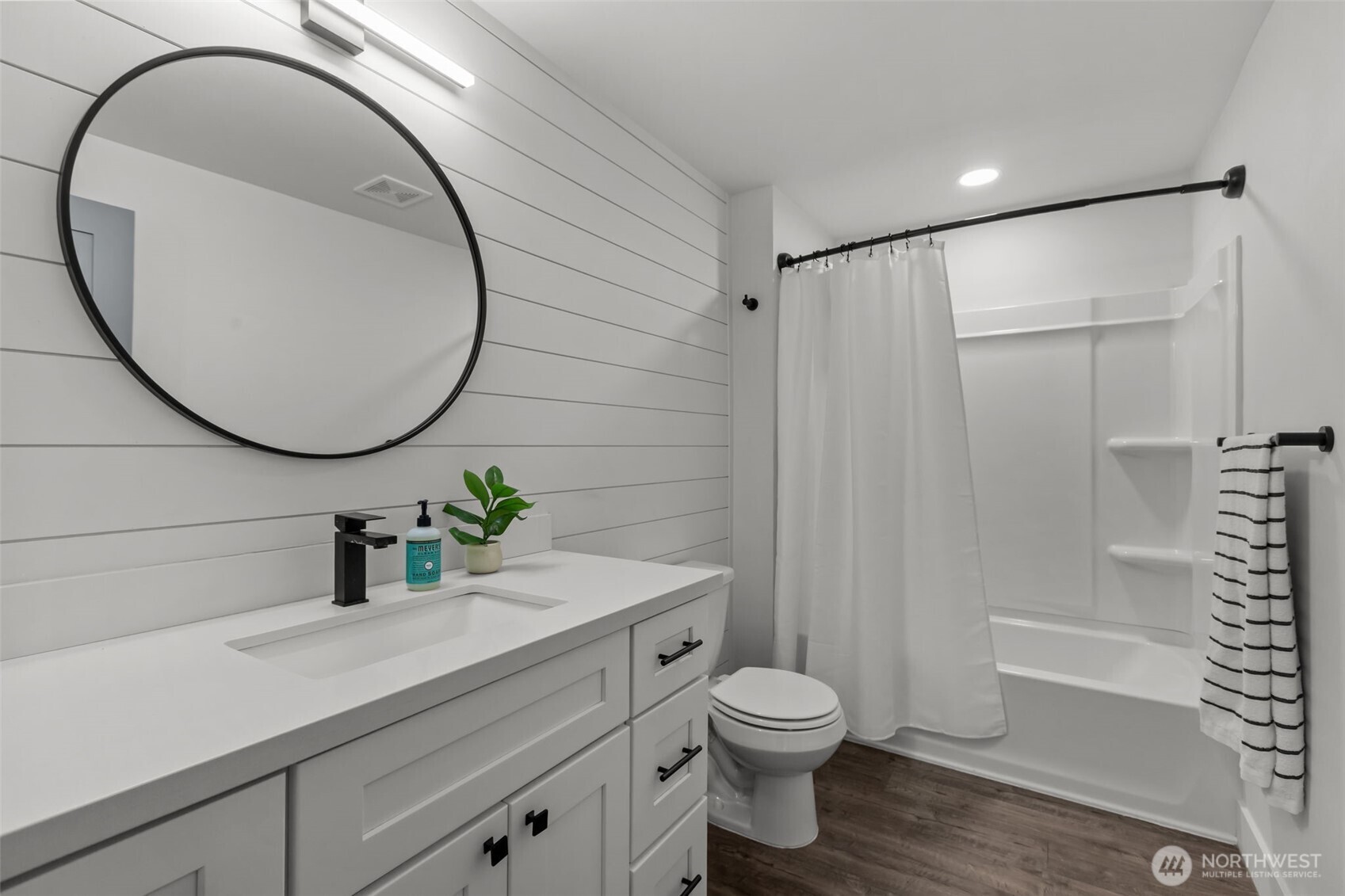 14912 SE 270th Place Kent WA 98042