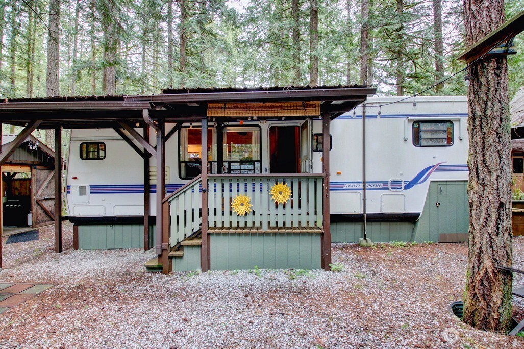 122 Schinn Canyon Circle Deming WA 98244
