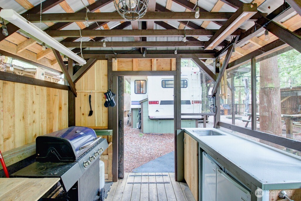 122 Schinn Canyon Circle Deming WA 98244