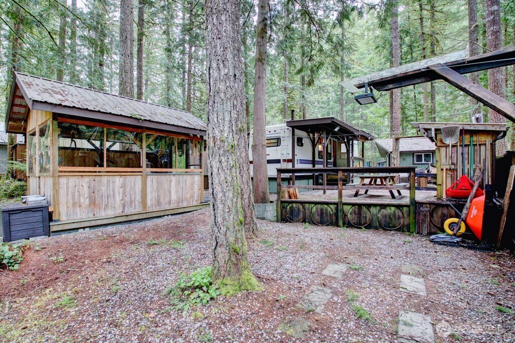 122 Schinn Canyon Circle Deming WA 98244