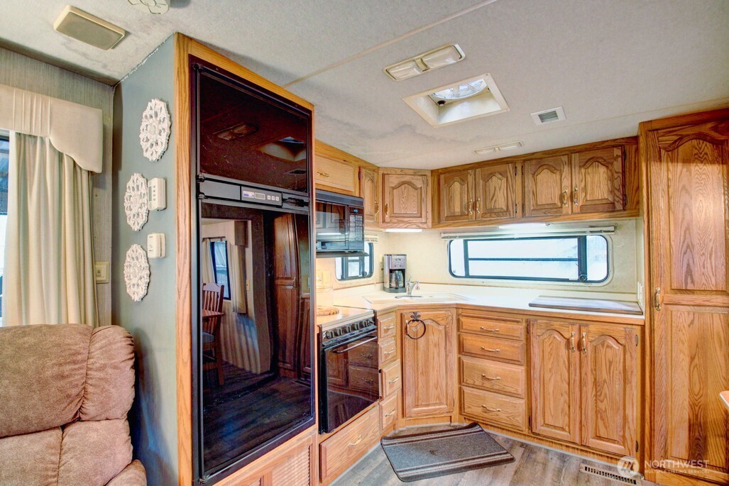 122 Schinn Canyon Circle Deming WA 98244