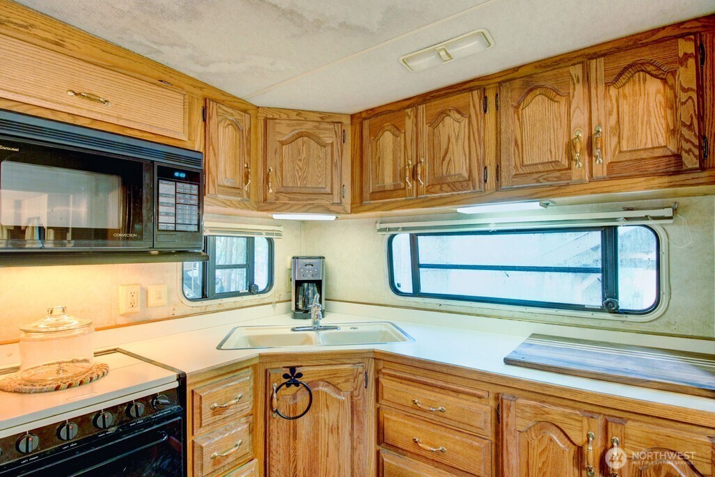 122 Schinn Canyon Circle Deming WA 98244
