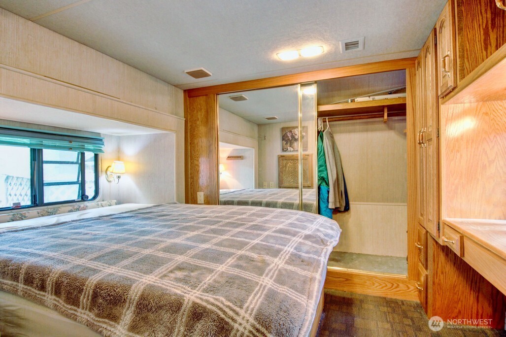 122 Schinn Canyon Circle Deming WA 98244