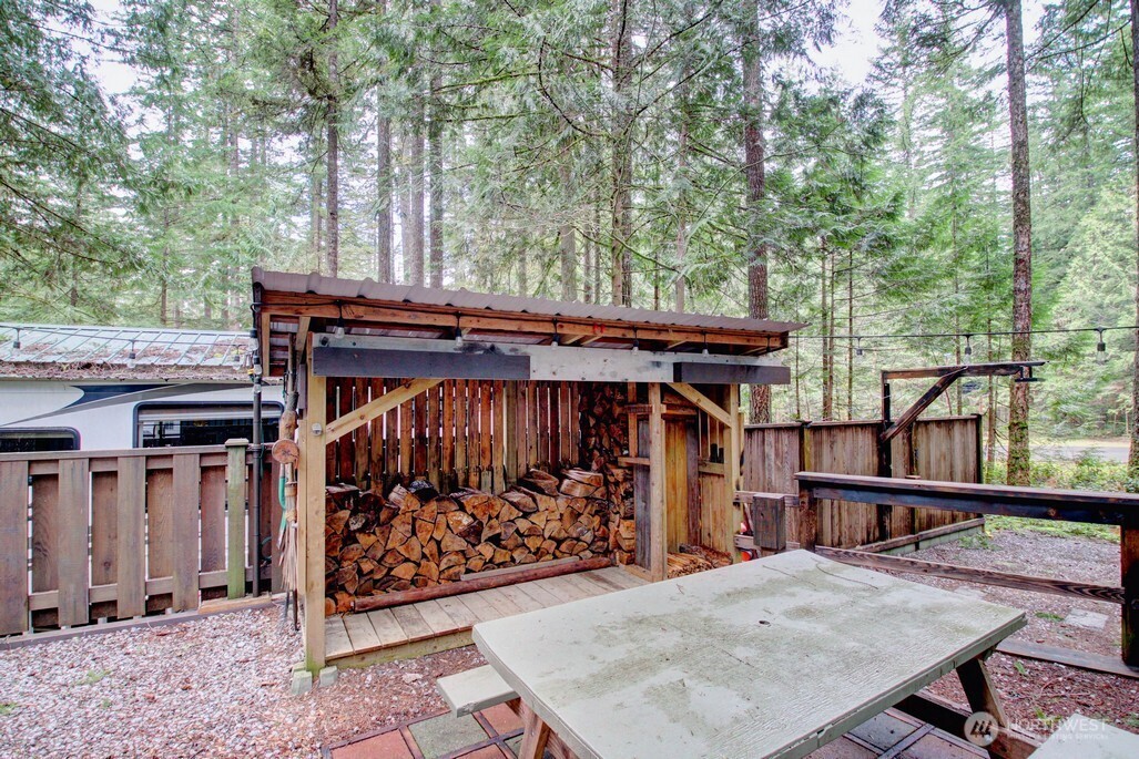 122 Schinn Canyon Circle Deming WA 98244