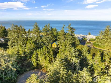 1019 Catala Avenue SE Ocean Shores WA 98569
