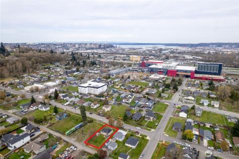 1646 E Wright Avenue Tacoma WA 98404
