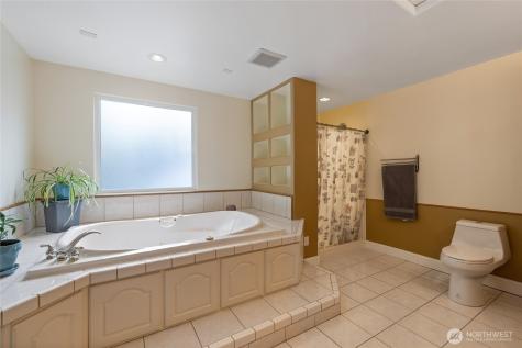 7805 Western Court SW Olympia WA 98512