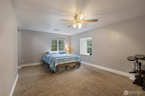 7805 Western Court SW Olympia WA 98512