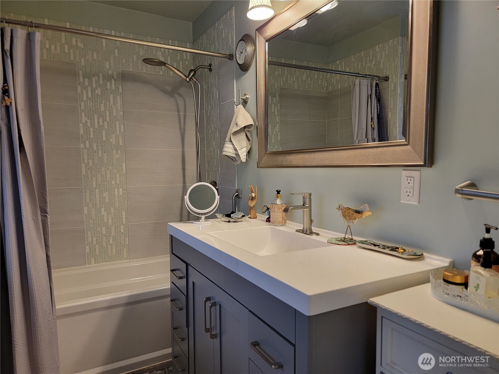 55 Gold Mountain Road Republic WA 99166
