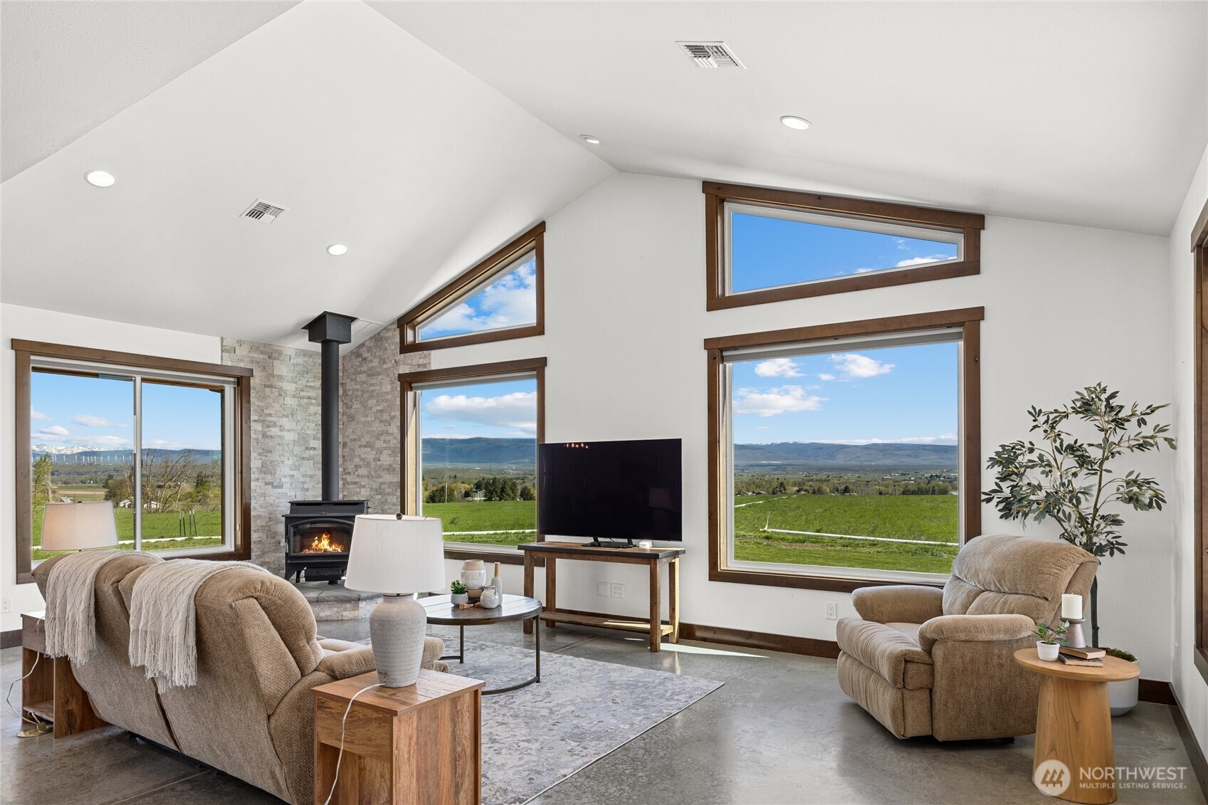 1021 Edge Bluff Loop Ellensburg WA 98926