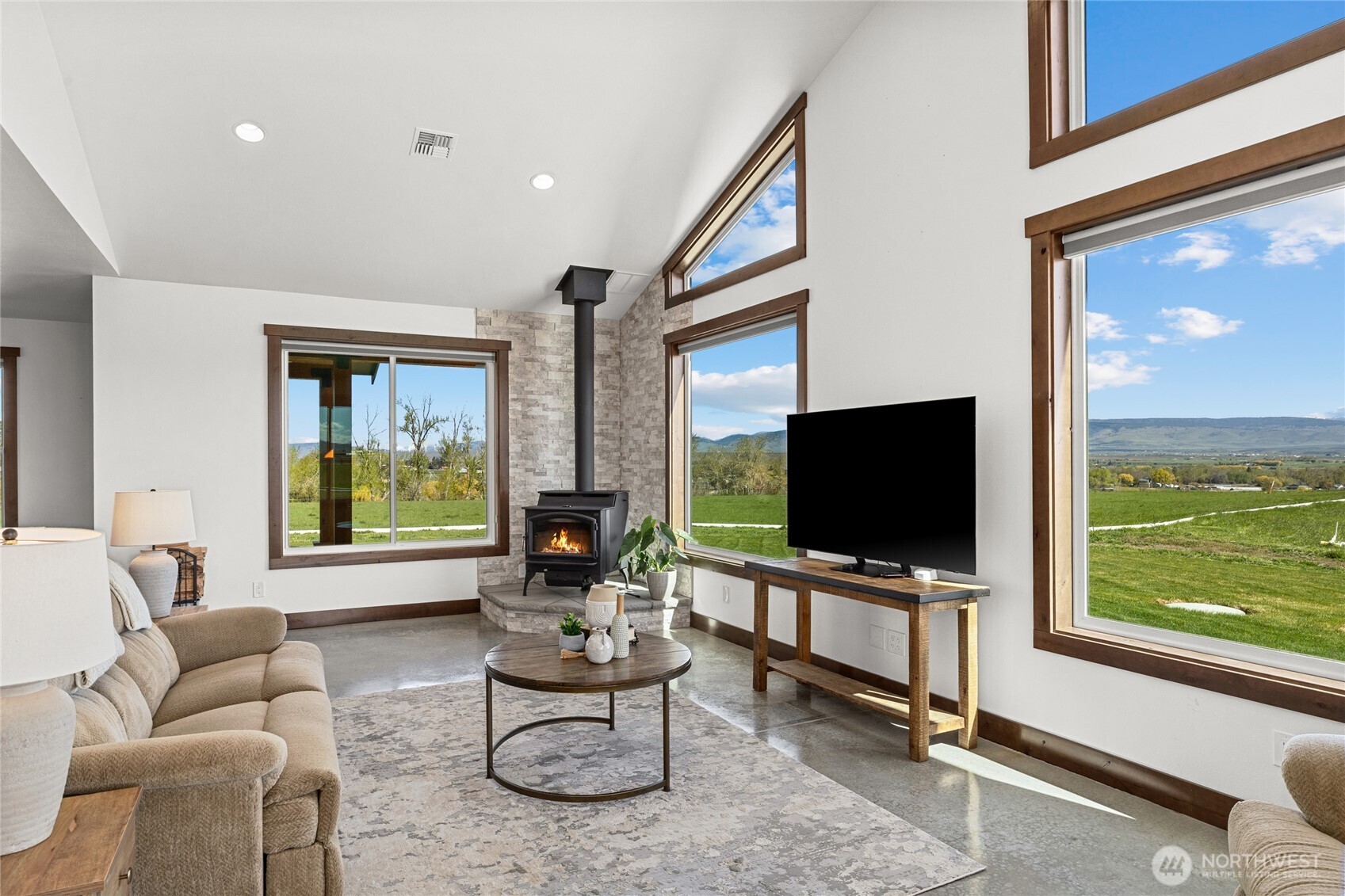 1021 Edge Bluff Loop Ellensburg WA 98926