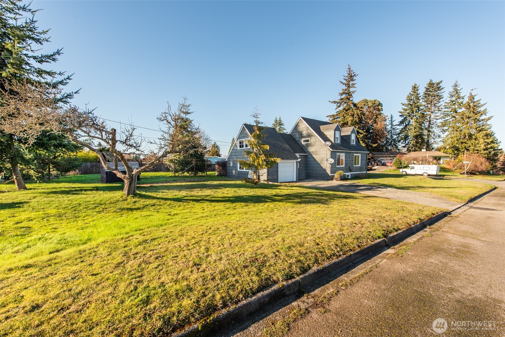 1202 W 9th Street Port Angeles WA 98363