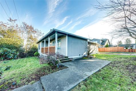 1716 Scenic Drive Everett WA 98203