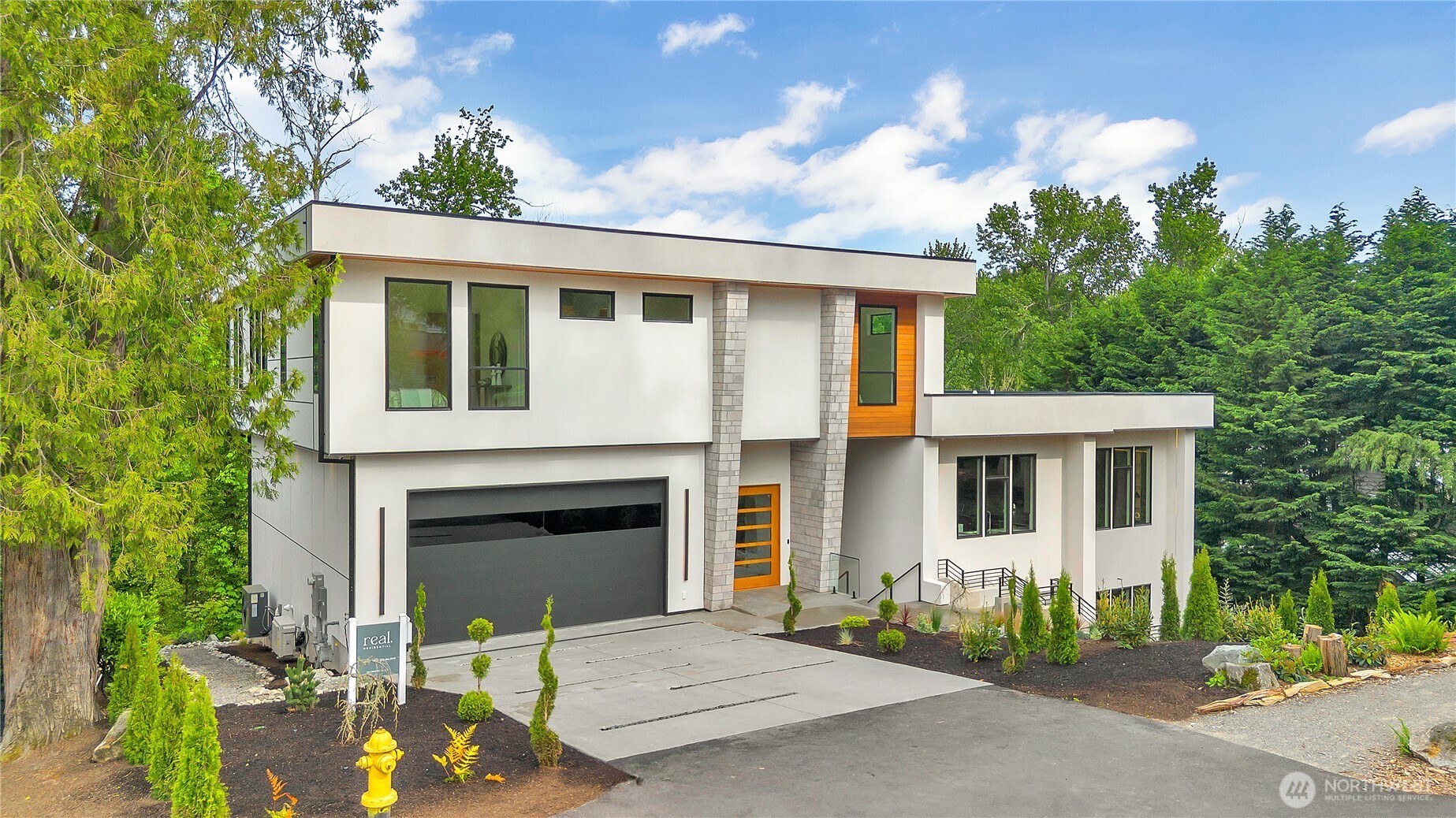 3806 95th Avenue NE Yarrow Point WA 98004