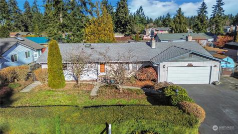 2527 148th Street Court E Tacoma WA 98445