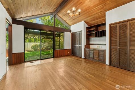 2258 40th Avenue E Seattle WA 98112
