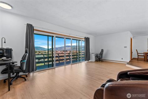 1117 Appleland Drive Wenatchee WA 98801
