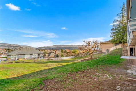 1117 Appleland Drive Wenatchee WA 98801