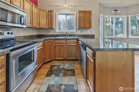 21211 95th Court S Kent WA 98031