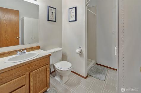 21211 95th Court S Kent WA 98031