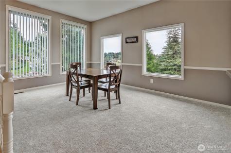 21211 95th Court S Kent WA 98031