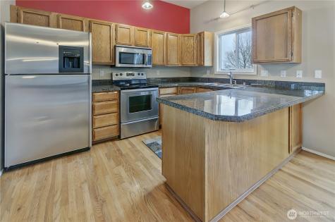 21211 95th Court S Kent WA 98031