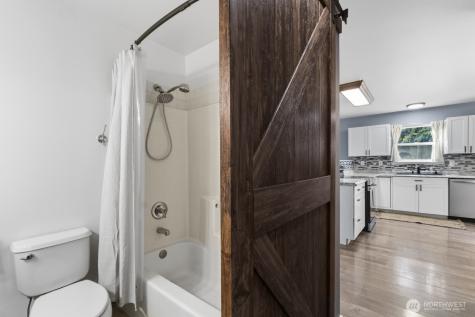 29191 Scenic Drive NE Poulsbo WA 98370