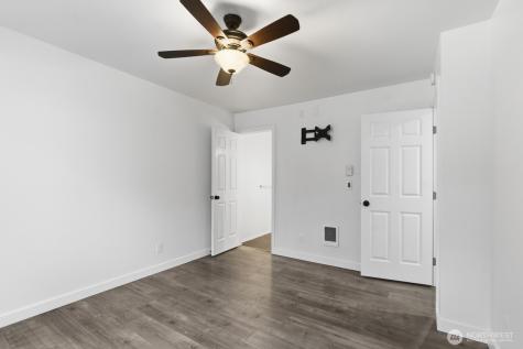 29191 Scenic Drive NE Poulsbo WA 98370