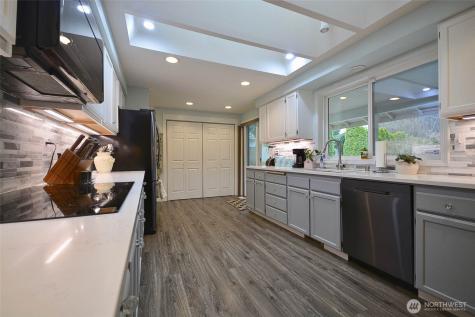 15718 Topaz Drive SE Yelm WA 98597