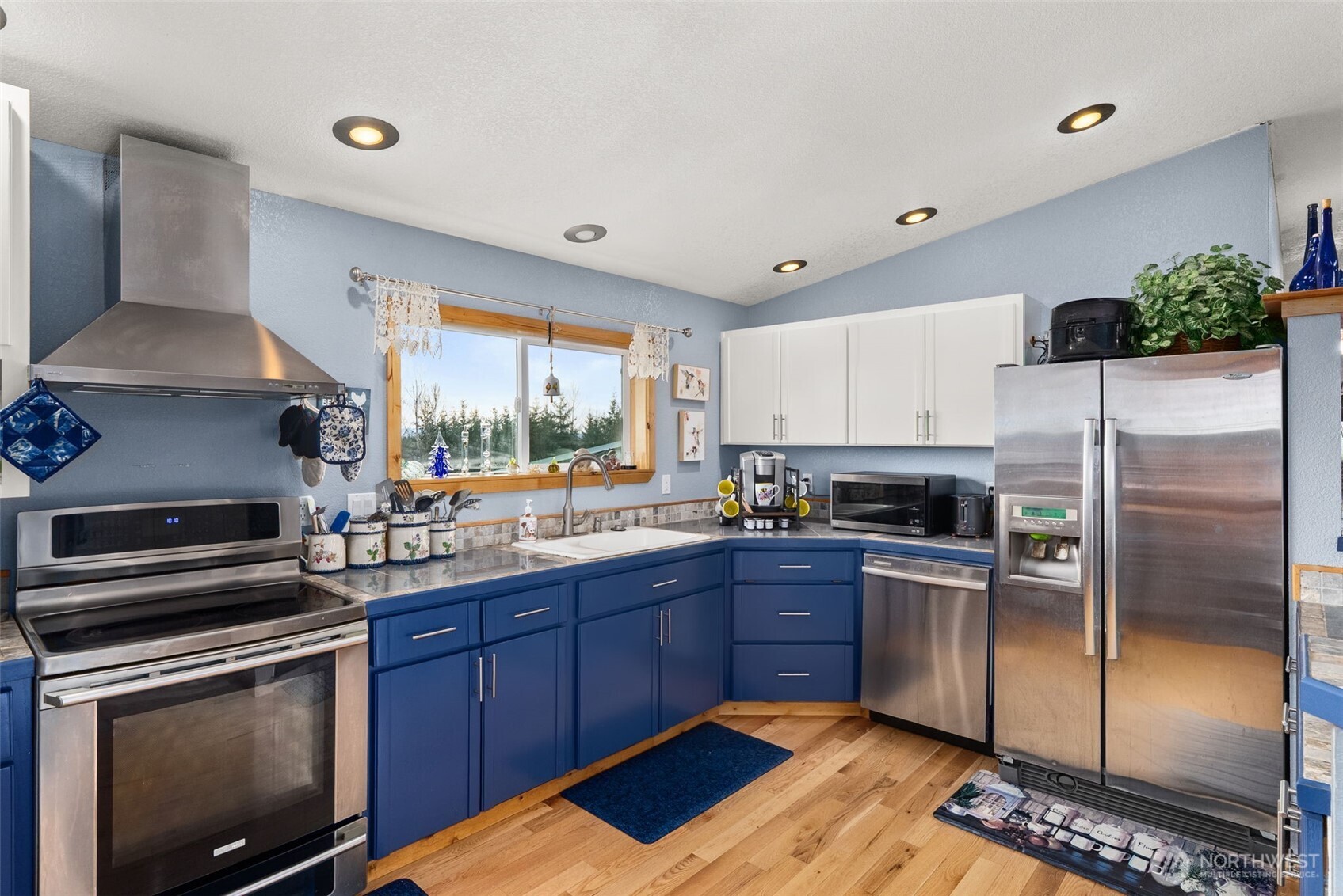 222 Volcano Lane Chehalis WA 98532