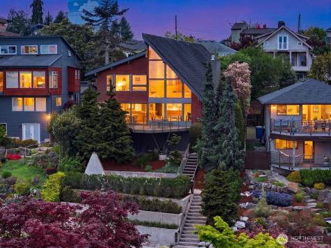 3727 Belvidere Avenue SW Seattle WA 98126
