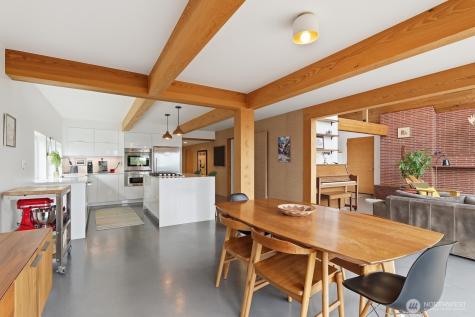 3727 Belvidere Avenue SW Seattle WA 98126