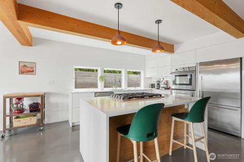 3727 Belvidere Avenue SW Seattle WA 98126