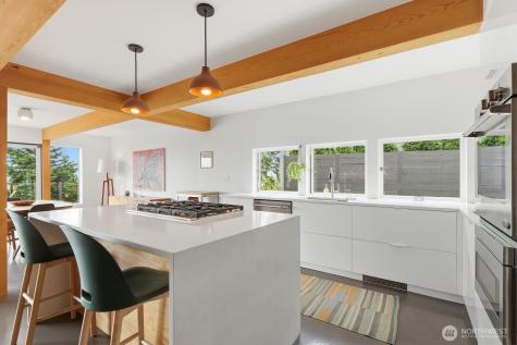 3727 Belvidere Avenue SW Seattle WA 98126