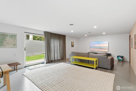 3727 Belvidere Avenue SW Seattle WA 98126