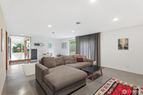 3727 Belvidere Avenue SW Seattle WA 98126