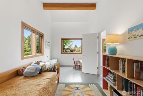 3727 Belvidere Avenue SW Seattle WA 98126